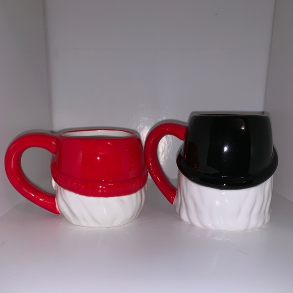 2 Christmas 🎄 Mugs 🎅🏽🤶🏽 - Picture 2 of 8